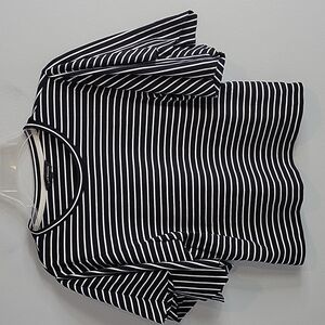 Club Monaco Maryah Navy Striped Flutter Wide Sleeve Crop Top Extra Small